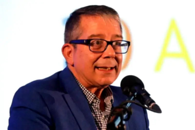 Va Villamil a Palacio Nacional y niega haber recibido 'jalón de orejas'