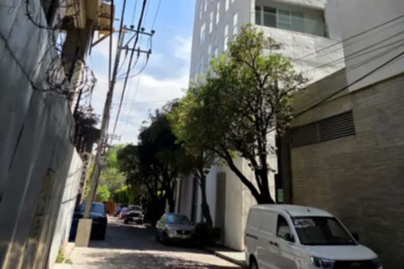 Vecinos de la Alcaldía Miguel Hidalgo denuncian contubernio con desarrolladora inmobiliaria