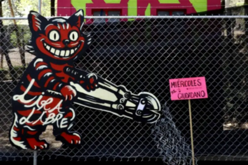 Vecinos de la Colonia Lira exigen la apertura y rehabilitación urgente del parque público