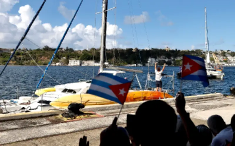 Velero desaparecido del Convoy Nuestra América arriba a La Habana tras operativo de rescate