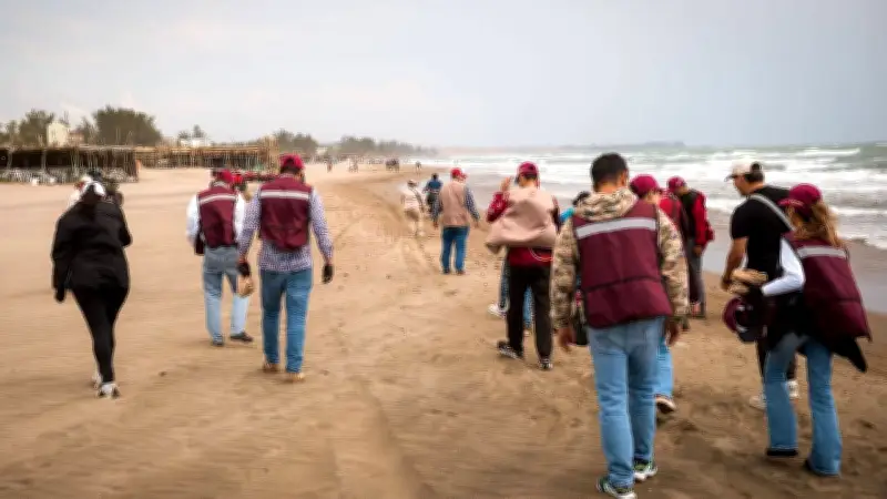 Veracruz se moviliza: voluntarios limpian playas y donan cabello contra derrame de hidrocarburo