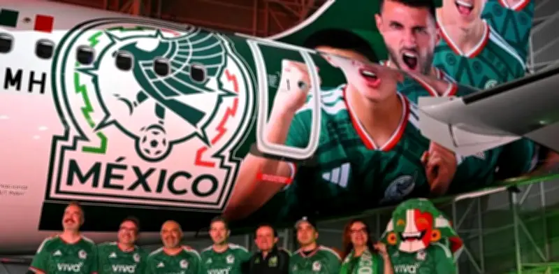 Viva Aerobus presenta avión mundialista y lanza campaña 'Viva México' con artistas