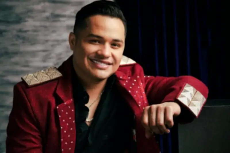 Vocalista de Los Recoditos enfrenta acusaciones de violencia doméstica en México