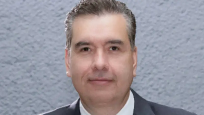 Waldo Fernández, senador de Morena, denuncia a funcionaria de Monterrey por cohecho