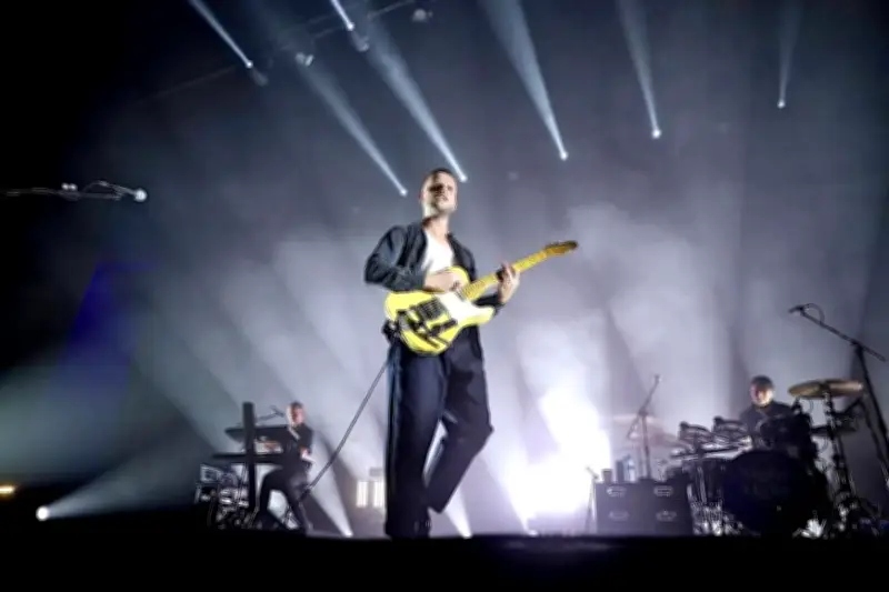 White Lies contagia vibrante energía en su esperado regreso a la Ciudad de México