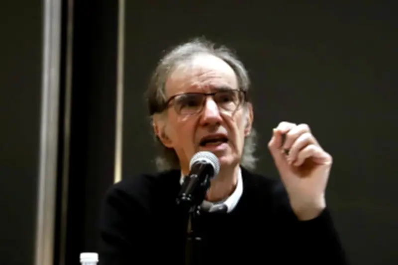 Woldenberg advierte riesgo en revocación de mandato para las elecciones de 2027