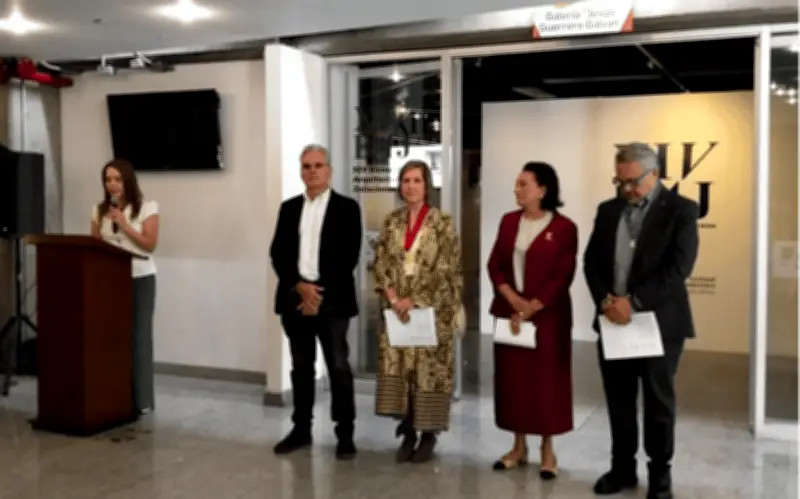 XIV Bienal de Arquitectura Jalisciense inaugura muestra con 73 obras bajo lema 'Arquitectura en voz baja'