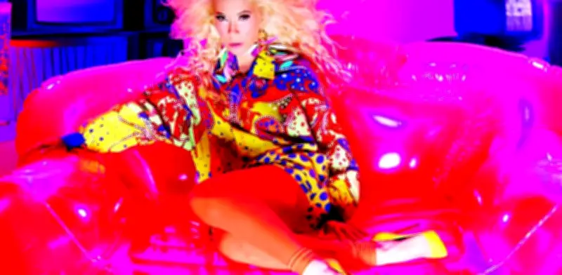 Yuri descubre 'diosidencias' en su disco 'Señora' con aniversarios de Selena y Rocío Dúrcal