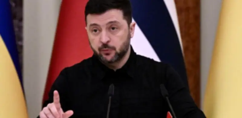 Zelenski advierte a Putin: Irán muestra el destino final de las dictaduras