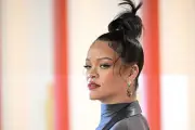 Acusada niega cargos por ataque armado a residencia de Rihanna en Los Ángeles