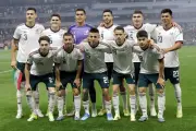 Afición mexicana celebra empate con Portugal en partido amistoso de alto nivel