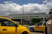 AICM Reitera Prohibición Total a Taxis por Aplicación en Terminales