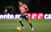 Ajax de Ámsterdam muestra interés en Hugo Camberos, la joya de Chivas