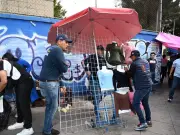 Alcaldía Cuauhtémoc retira puestos informales en Metro Balderas durante operativo de ordenamiento