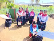 Artesanas Tsotsiles de Chiapas Exigen Pago de Más de 500 Mil Pesos a Promotor de Moda