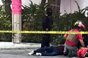 Asesinan a balazos a hombre cuando salía para ir a su trabajo en Monterrey