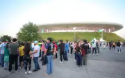 Asistentes al Estadio Akron reconocen mejoras en tráfico, pero exigen más avances