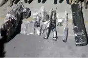 Autoridades aseguran arsenal de 32 armas en operativo en Saltillo, Coahuila