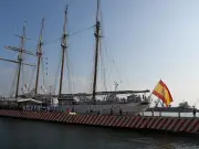 Buque escuela español 'Juan Sebastián de Elcano' arriba al puerto de Veracruz