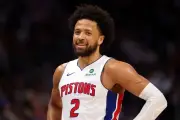 Cade Cunningham, estrella de Detroit Pistons, sufre colapso pulmonar