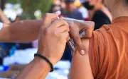 Campaña de vacunación reduce contagios de sarampión en México con 17.2 millones de dosis aplicadas