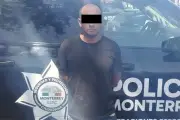 Capturan a dos sujetos con drogas en zona centro de Monterrey