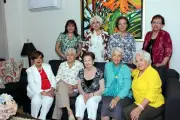 Celebran con alegría a las mujeres nacidas en el mes de marzo en emotivo encuentro