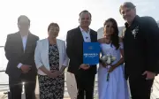 Chapala celebra 21 matrimonios colectivos gratuitos en el malecón con atardecer lacustre