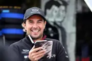 Checo Pérez Aguarda Puntos para Cadillac Antes del Parón Estival de la F1