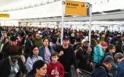 Colapsan Aeropuertos en EU: Trump Despliega ICE y Pide Apoyo Presupuestal