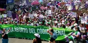 Colectivas exigen despenalizar el aborto en marcha del 8M en CDMX