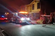 Controlan incendio en Tejaban de Monterrey tras intensa labor de bomberos