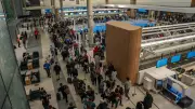 Crisis en Aeropuertos de EE. UU.: 300 Agentes de TSA Renuncian por Falta de Pago
