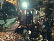 Dos muertos tras derrumbe de edificio en demolición en colonia Tránsito de CDMX