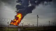 Explosión en refinería Valero de Texas provoca incendio masivo y alerta en Port Arthur