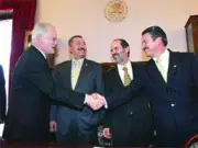 Exsenadores PRI advierten: Eliminar PREP y debilitar INE nos regresaría a 1988