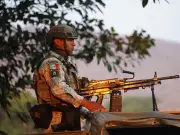 Fabricantes de EU venden armas personalizadas con simbología mexicana y narco