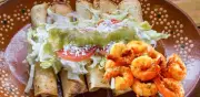 Flautas de Camarón: Receta Costeña para un Antojo Gourmet