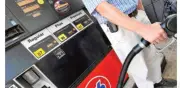 Gasolina en EE.UU. supera los 4 dólares por galón tras tensiones con Irán
