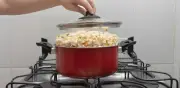 Guía Completa: Cómo Hacer Palomitas de Maíz Perfectas en Casa y Evitar que se Quemen