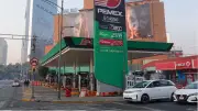 Guerra en Irán presiona alzas en gasolina en México; expertos advierten incrementos