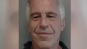 Hombre viral por parecido a Epstein niega ser el financiero fallecido