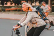 La 'Enfermedad Cara de Bicicleta': Cómo la Bici se Transformó en Símbolo Feminista