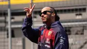Lewis Hamilton se convierte en samurái en Tokio, rinde homenaje a la cultura japonesa