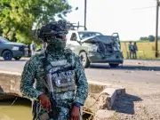 Marina asegura inmueble de 'Los Mayos' en Sinaloa; detienen a integrante y liberan a hija de líder