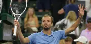 Medvedev sorprende al mundo: rompe invicto de Alcaraz y avanza a Final de Indian Wells 2026