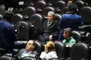 Monreal busca cerrar heridas con aliados tras ajustes al Plan B electoral