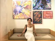 Paula Trujillo: La artista tapatía que pinta sensaciones y texturas con surrealismo