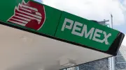 Pemex niega derrame en Veracruz mientras pobladores reportan chapopote en playas