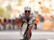 Pogacar vence con coraje en Milán-San Remo 2026 tras superar caída y dolor